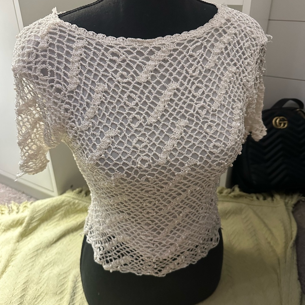 Elegant Lace Women's Top - Cream